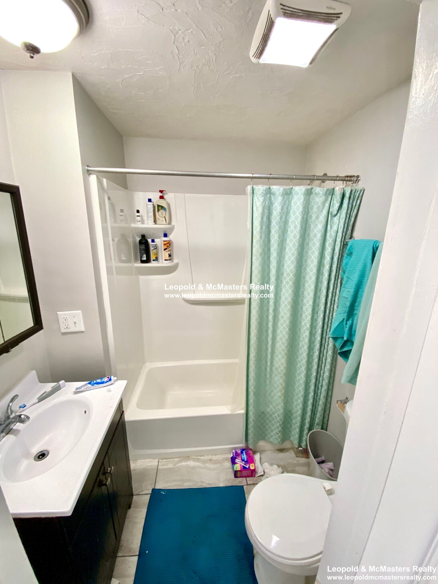 Building Photo - 102 Sydney St