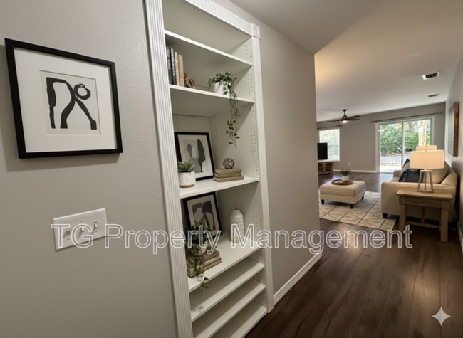 Building Photo - 942 Wynfield Cir