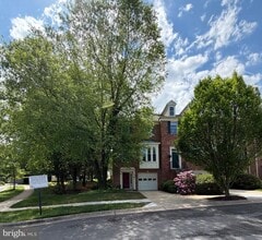 Building Photo - 13761 Dunbar Terrace