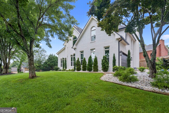 Building Photo - 4221 Willow Oak Dr