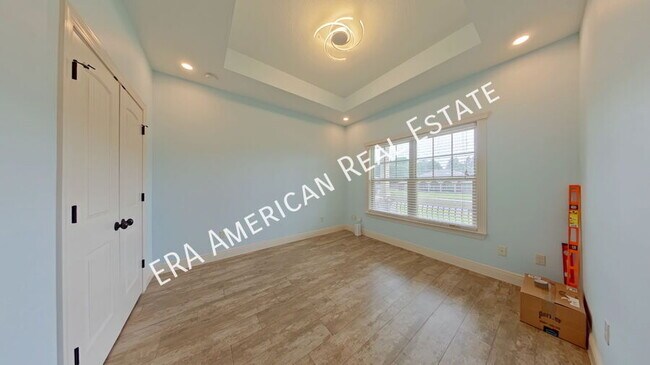 Building Photo - 6109 Burbank Ct