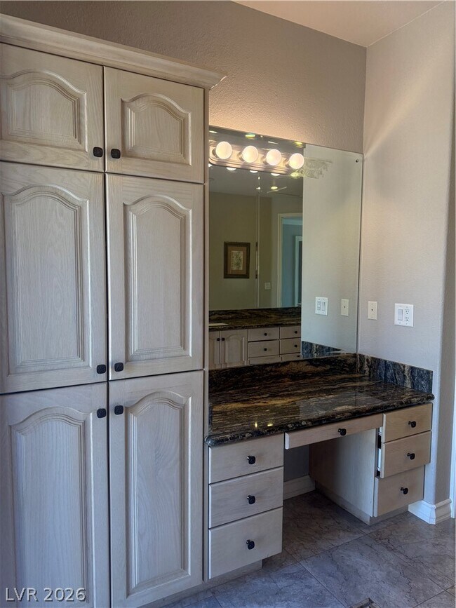 Building Photo - 3167 Lido Isle Ct