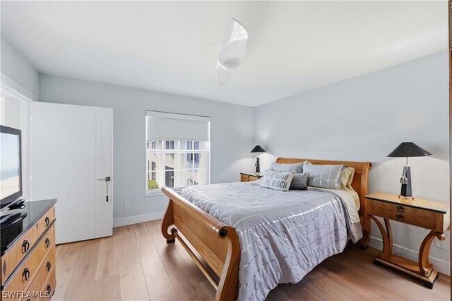 Building Photo - 818 Tanbark Dr