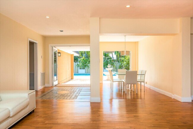 Building Photo - Northeast 16th Street, Fort Lauderdale, FL 33304 - 3 BR 3 BA single-family home