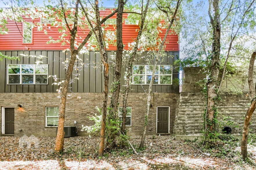 Building Photo - 1746 N Reno Dr