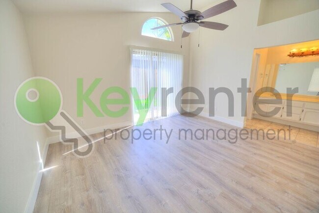 Building Photo - 5627 Terrace Dr