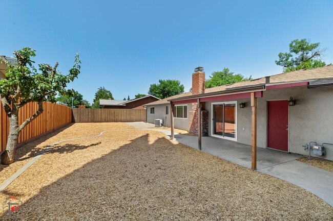 Building Photo - 2904 Hagen Way