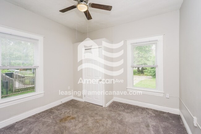 Building Photo - 628 S 40th St