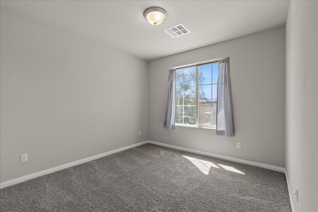 Building Photo - Expansive, Luxurious 5-Bedroom Oasis with ...