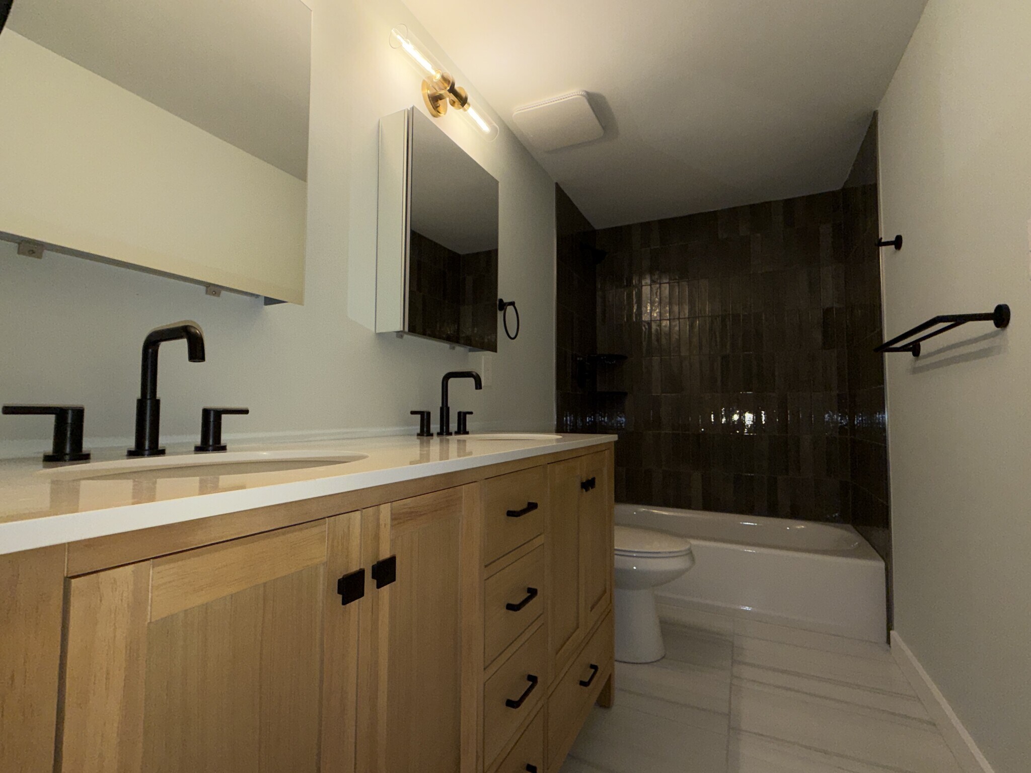 Building Photo - 1195 Palmwood Ct