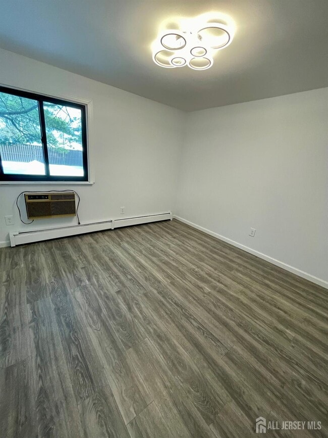 Building Photo - 1307 Cricket Ln