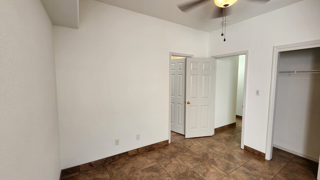 Building Photo - 9708 Rd NE