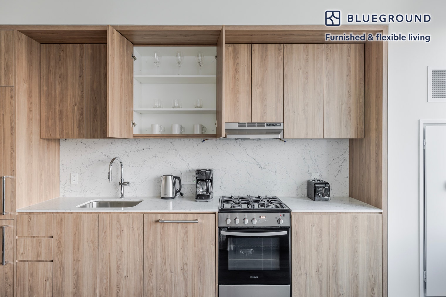 Building Photo - 1000 S Michigan Ave