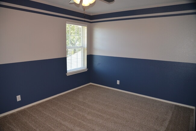 Building Photo - 11715 Oakwood Rdg