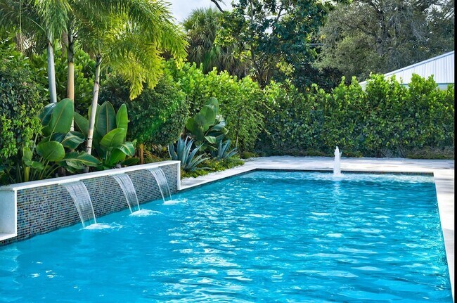 Building Photo - 14036 N Miller Dr