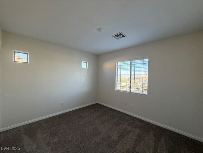 Building Photo - 287 Red Eucalyptus Dr