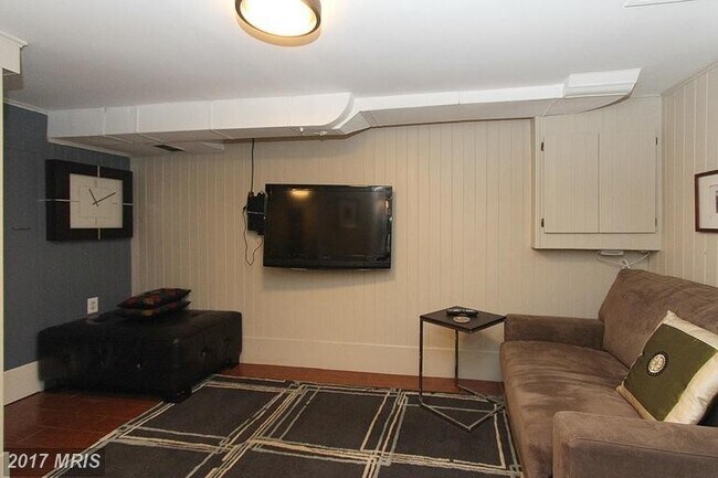Building Photo - Wonderful Home in Great Arlington Location!