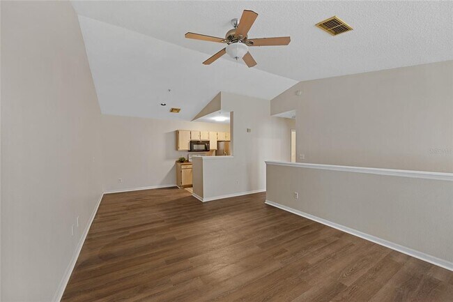 Building Photo - 4360 S Kirkman Rd