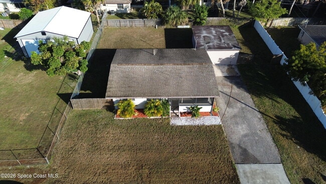 Building Photo - 1048 Hazelwood Dr