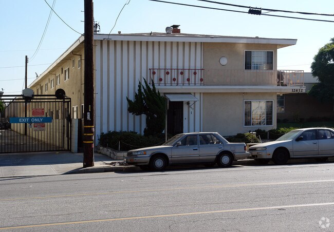 Building Photo - 12612 S Inglewood