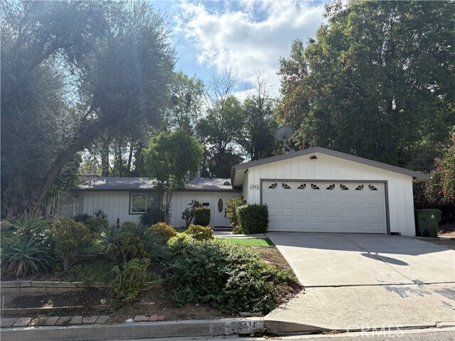 Primary Photo - 20416 Coulson St