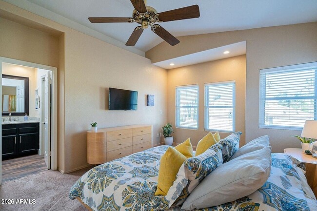 Building Photo - 9145 E Jenan Dr