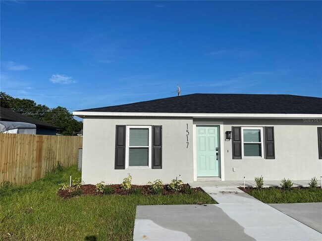 Building Photo - 1515 Moonlite Dr