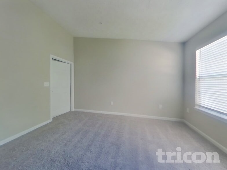 Building Photo - 4002 Windflower Way
