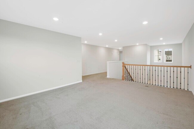 Building Photo - 2759 Lawlor Ln