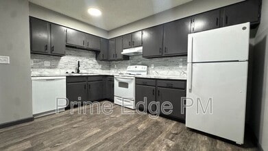 Building Photo - 4521 Madison Ave