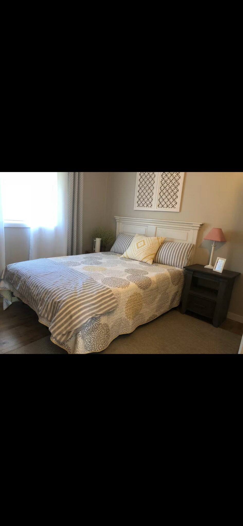 Building Photo - 1813 Bayview Ln