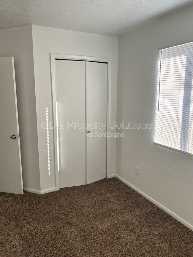 Building Photo - 3505 Tyson Pl NE