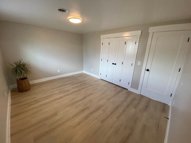 Building Photo - 3488 S 500 E