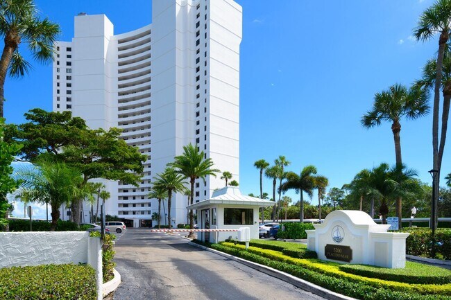 Building Photo - 5200 N Flagler Dr
