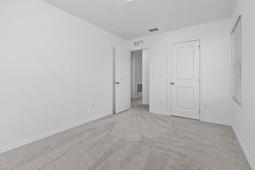 Building Photo - 3007 Springwell Loop