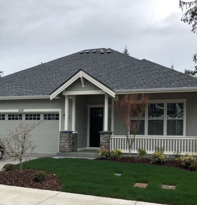 Building Photo - Gorgeous Home in the Wing Point Area of Ba...