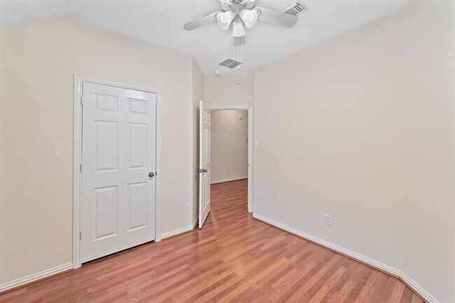 Building Photo - 23219 Dewflower Dr