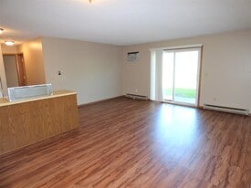 Building Photo - 2604 4th Ave NE