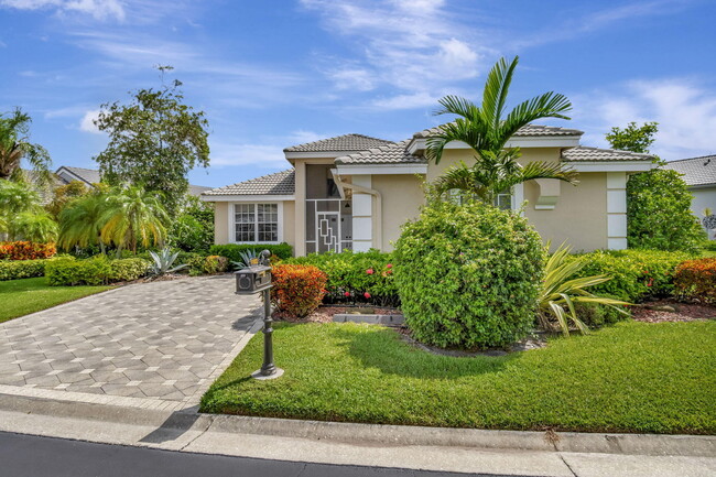 Building Photo - 11922 Fountainside Cir