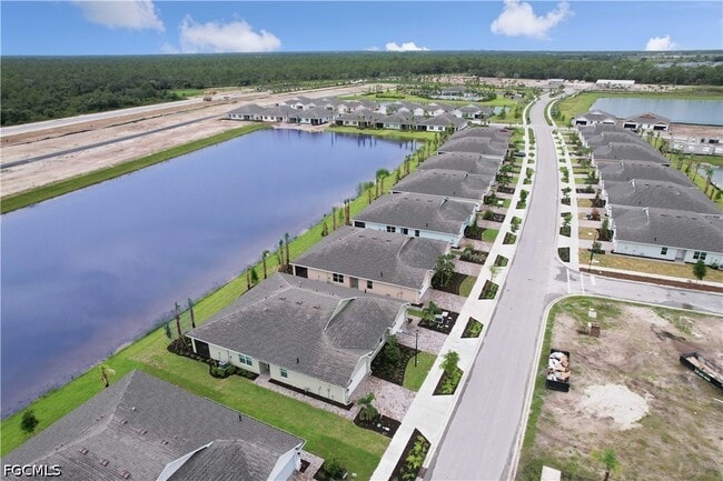 Building Photo - 44442 Palm Frond Dr
