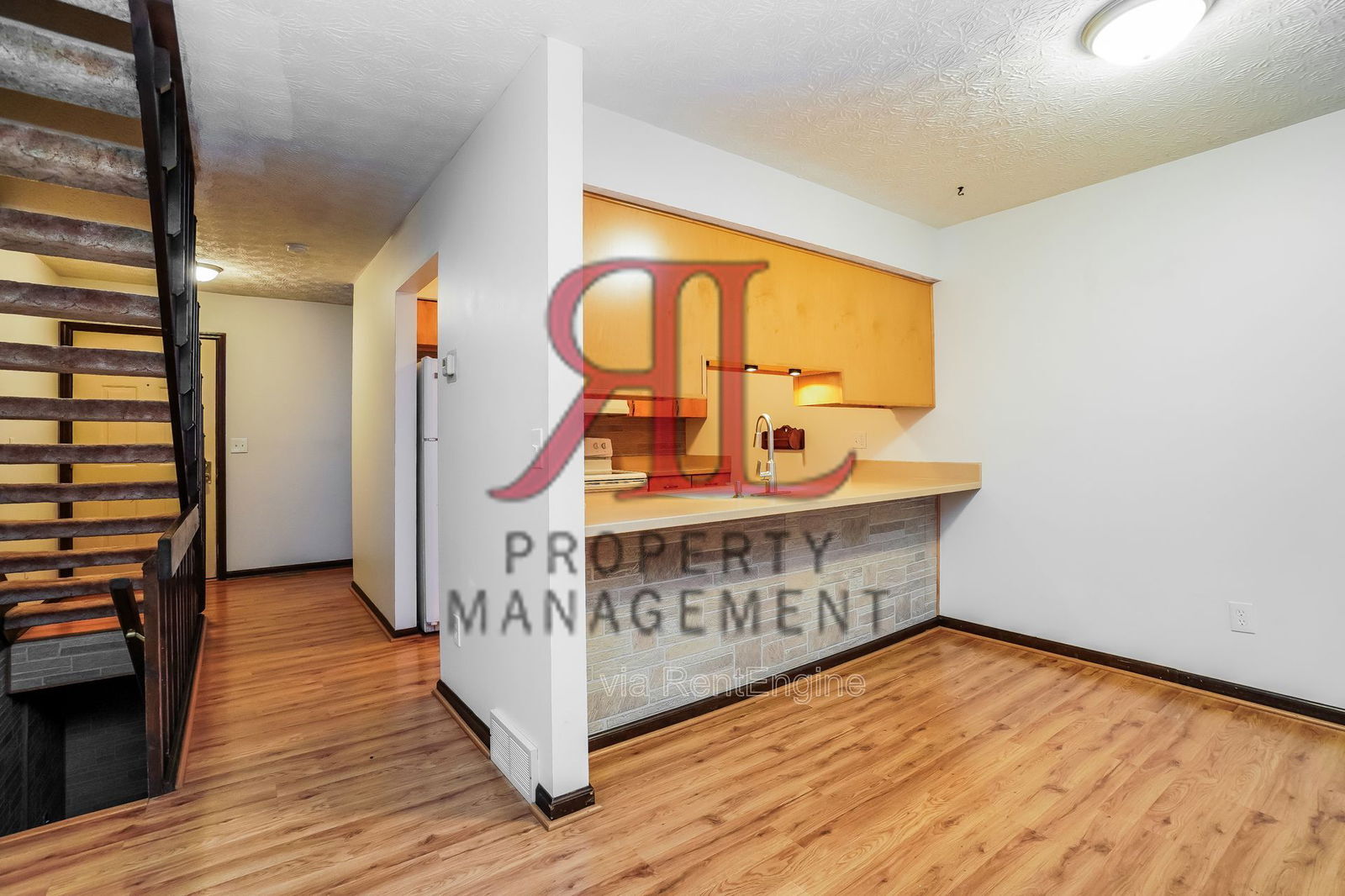 Building Photo - 5384 Ponderosa Dr