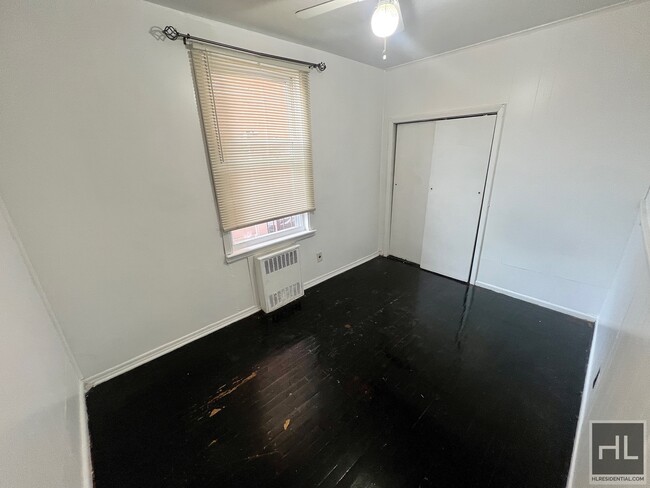 Building Photo - 2BR 1BA On Ground Level Of Canarsie Brickh...