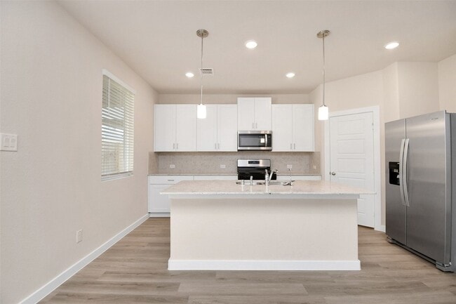 Building Photo - 8414 Rising Stream Dr