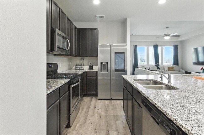 Building Photo - 24727 Allori Ct