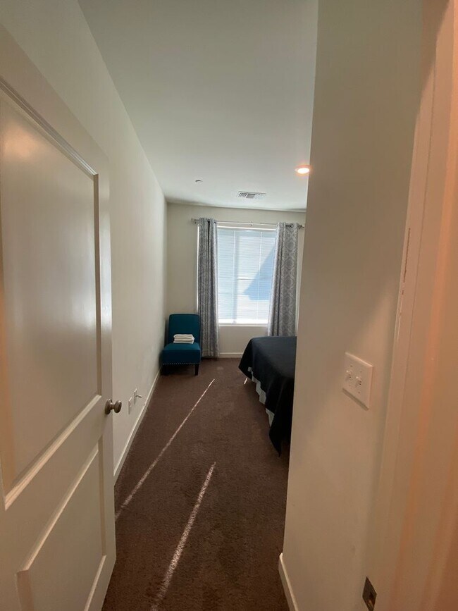 Building Photo - Welcome to the Best Deal in Town. Fully furnished 4 BD 2 BA house on a corner lot