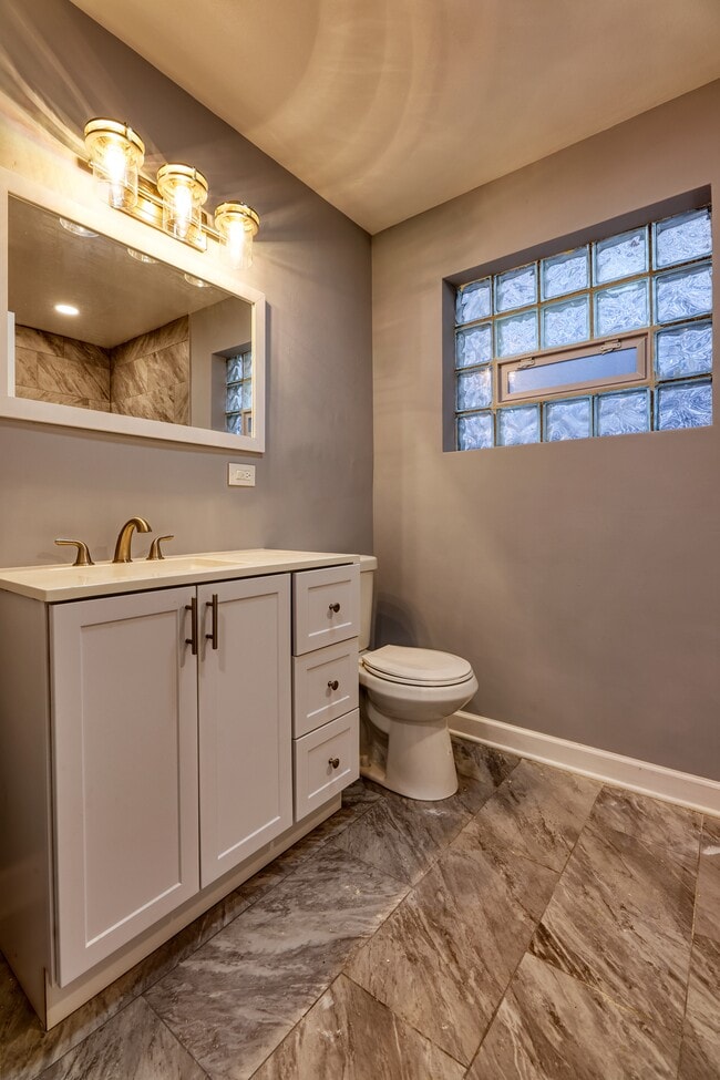 Building Photo - 7835 S Essex Ave