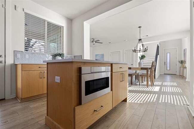 Building Photo - 1716 Adina St