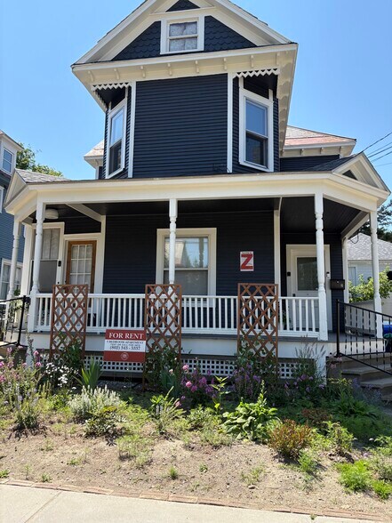 Building Photo - 119 N Willard St