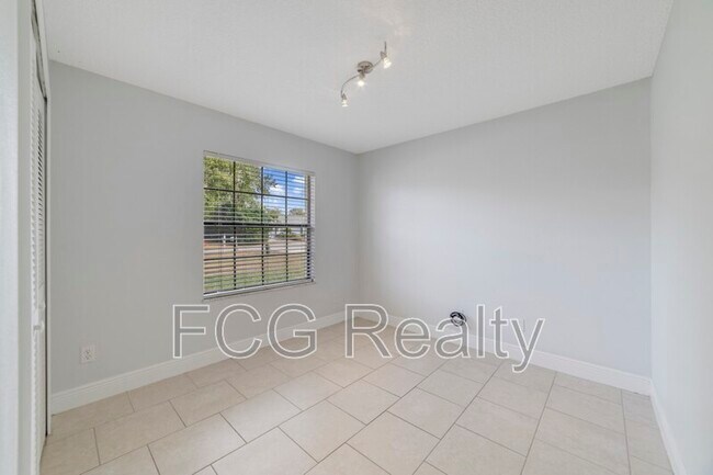 Building Photo - 143 Alta Vista Ct