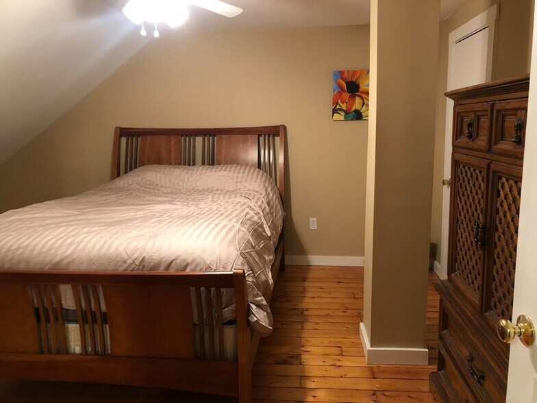 Upstairs Bedroom 1 - 183 Highland Rd